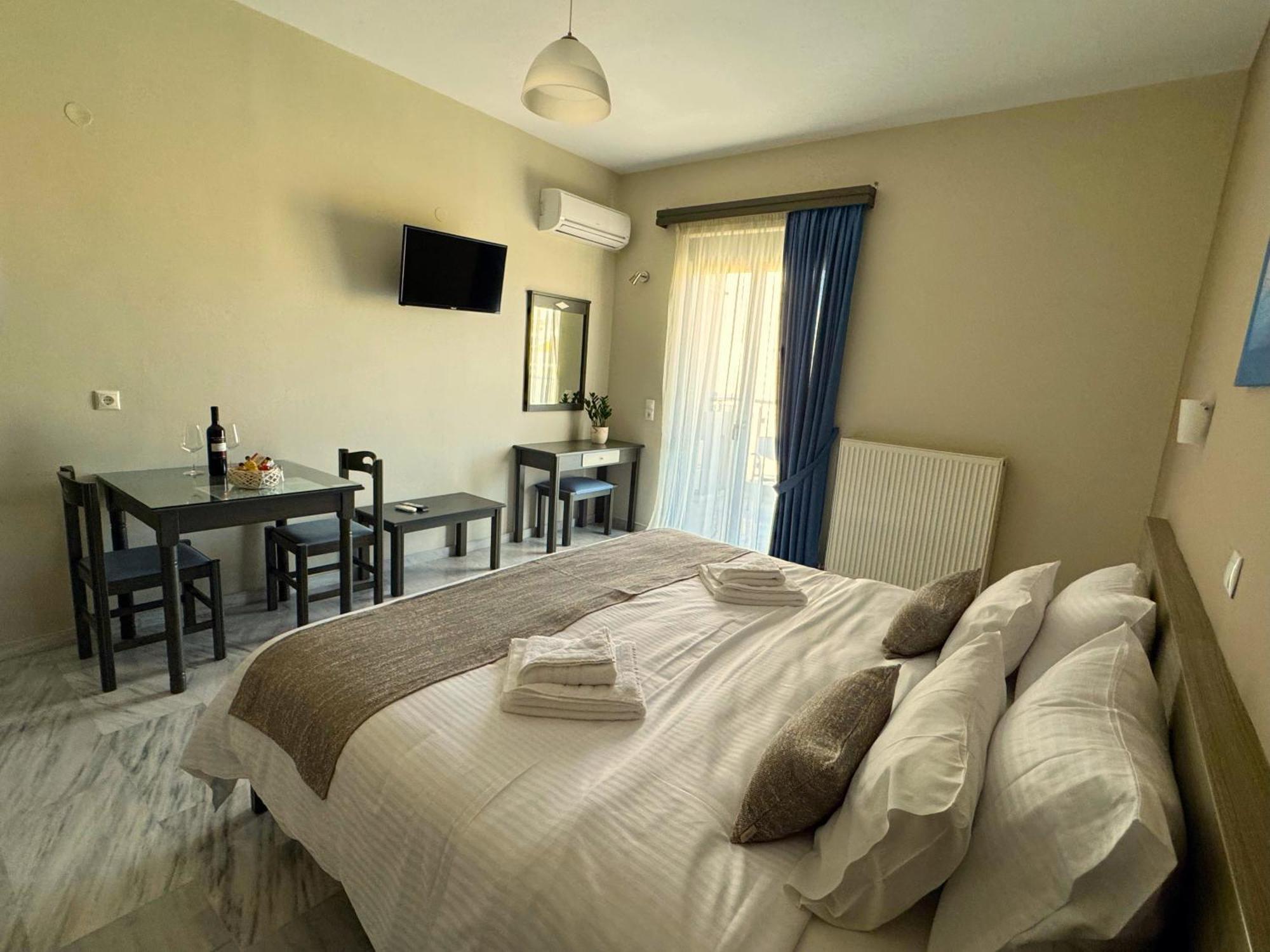 Vesperi Studios & Apartments Rethymno  Exterior photo